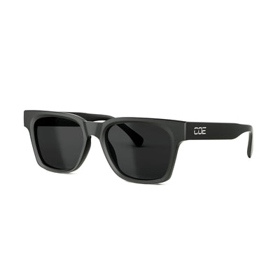 Static lifestyle sunglasses with angular frame design